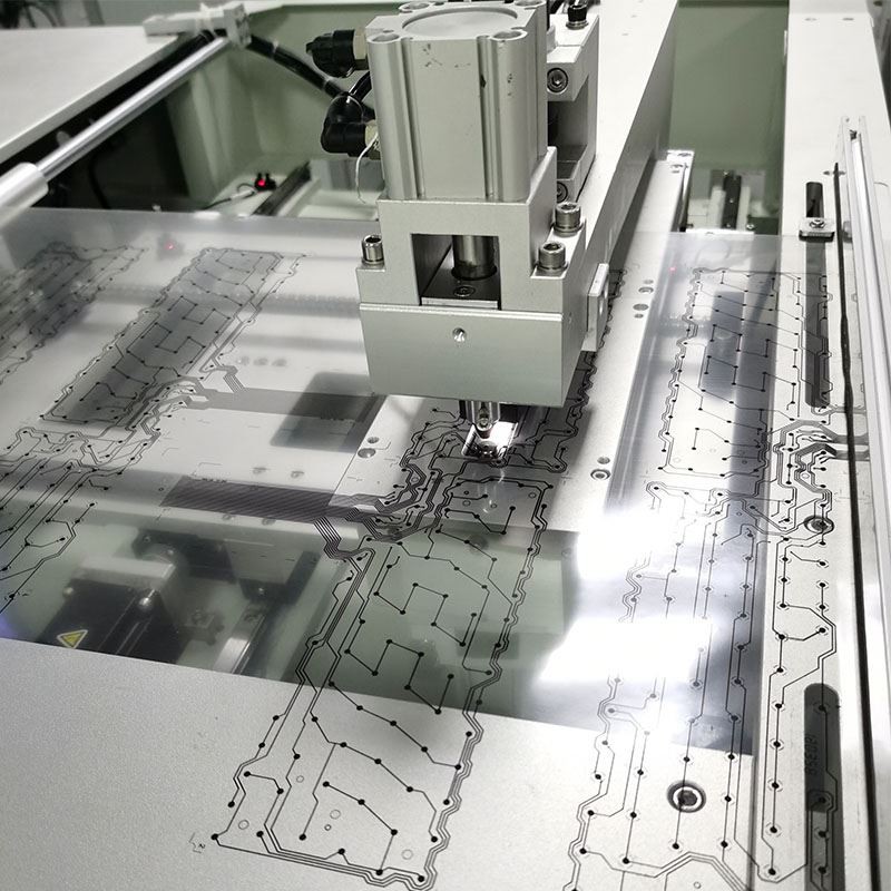 guide hole punch machine1